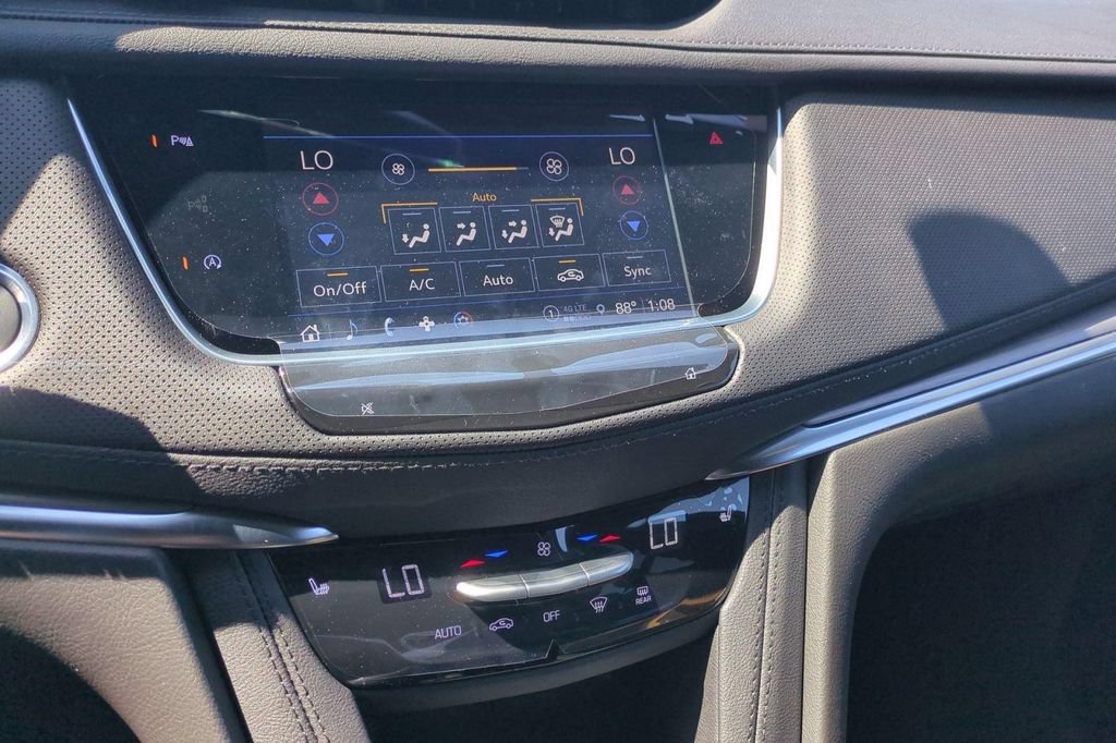 New 2026 Cadillac XT5 Luxury AWD/4WD image 10