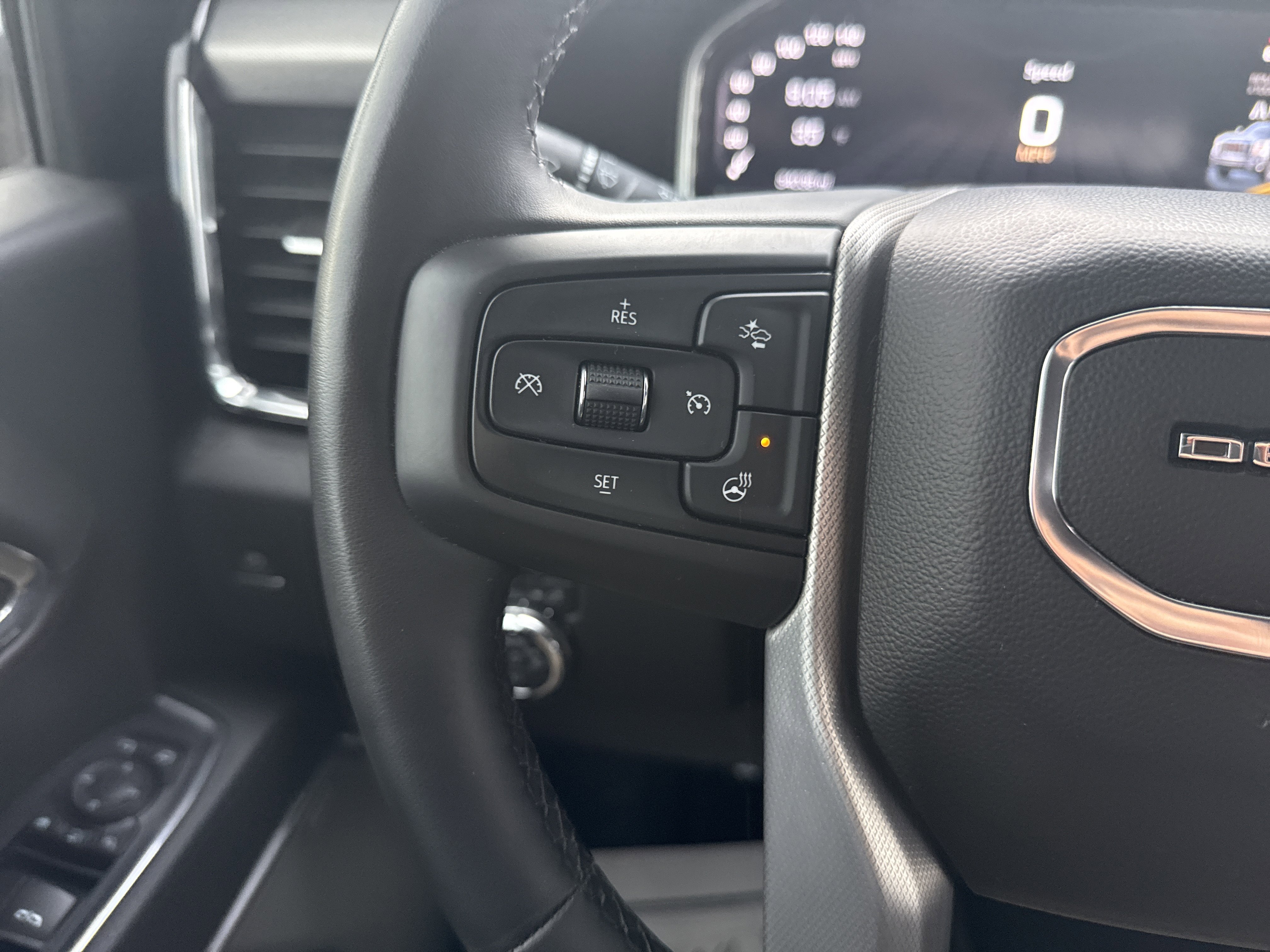 Used 2024 GMC Sierra 2500 Denali w/ Denali Reserve Package image 19