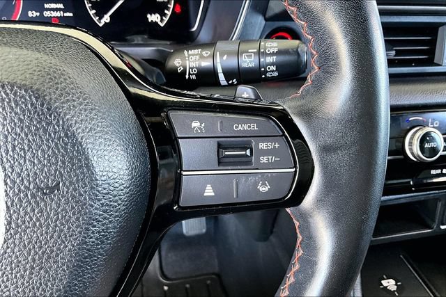 Used 2025 Honda Pilot TrailSport image 11
