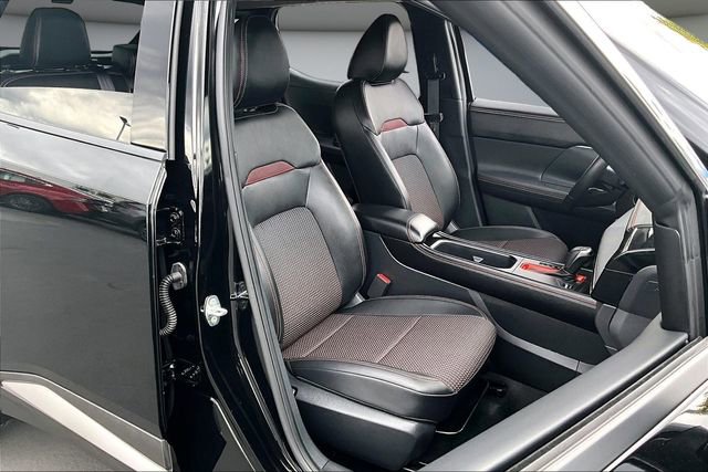 Certified 2025 Nissan Kicks SR AWD/4WD image 27