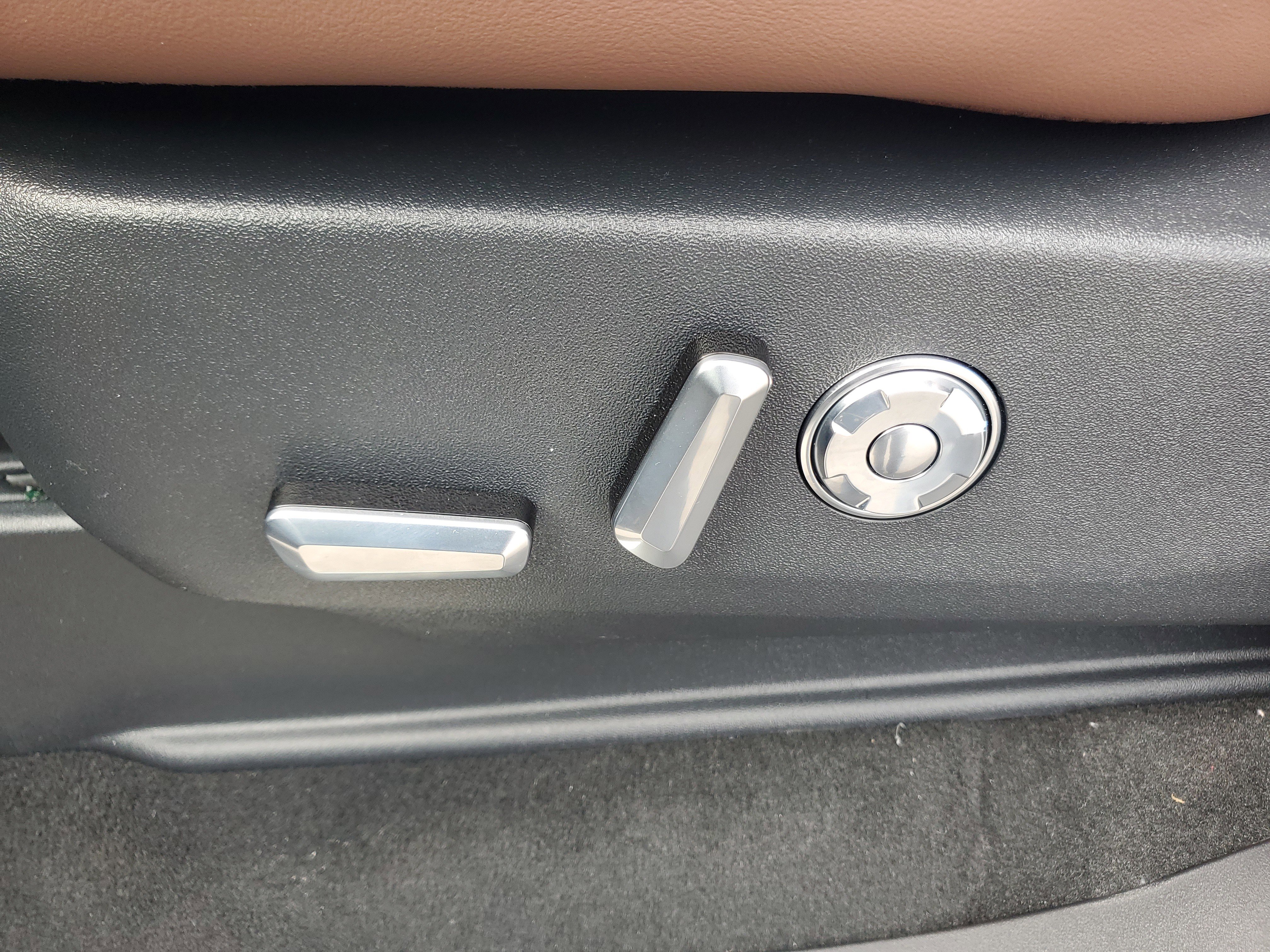 New 2026 Lincoln Navigator Reserve image 13