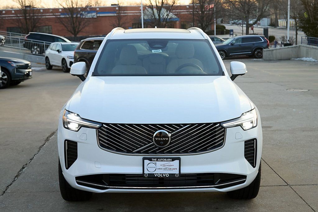 New 2026 Volvo XC90 T8 Plus w/ Protection Package Premier image 5