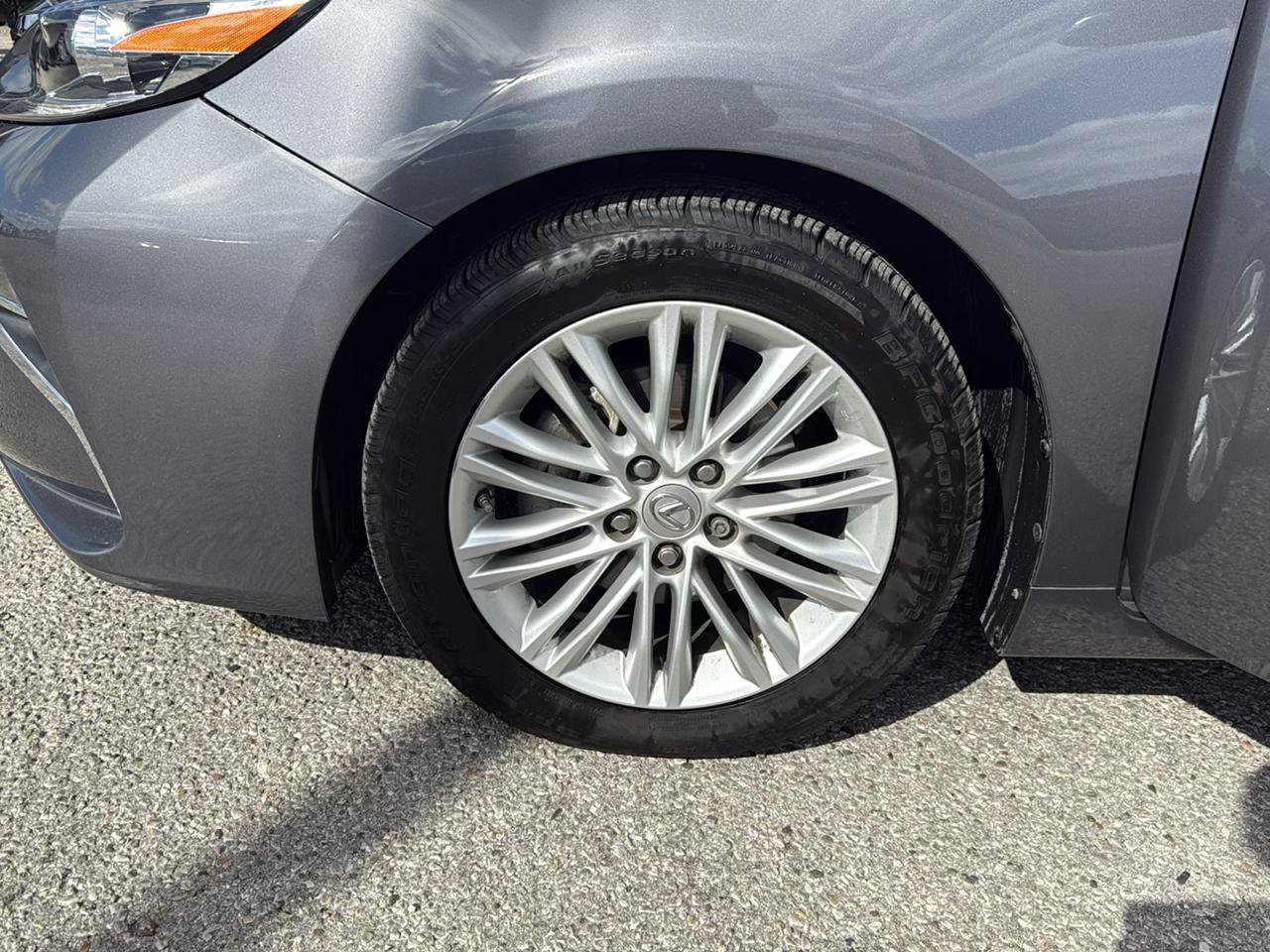 Used 2016 Lexus ES 350 w/ Accessory Package FWD image 28