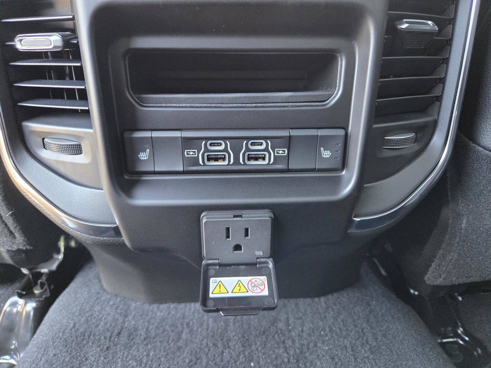 New 2025 RAM 2500 Laramie image 27