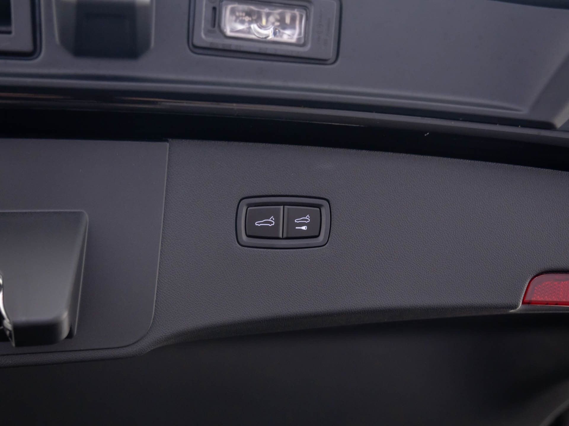 New 2025 Porsche Cayenne Turbo image 31