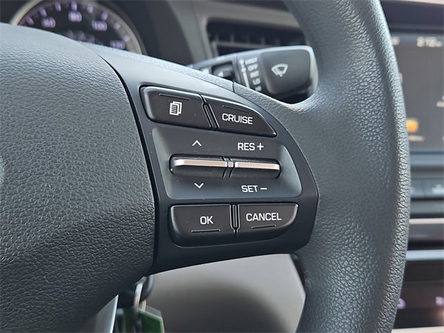 Used 2020 Hyundai Elantra SEL image 25