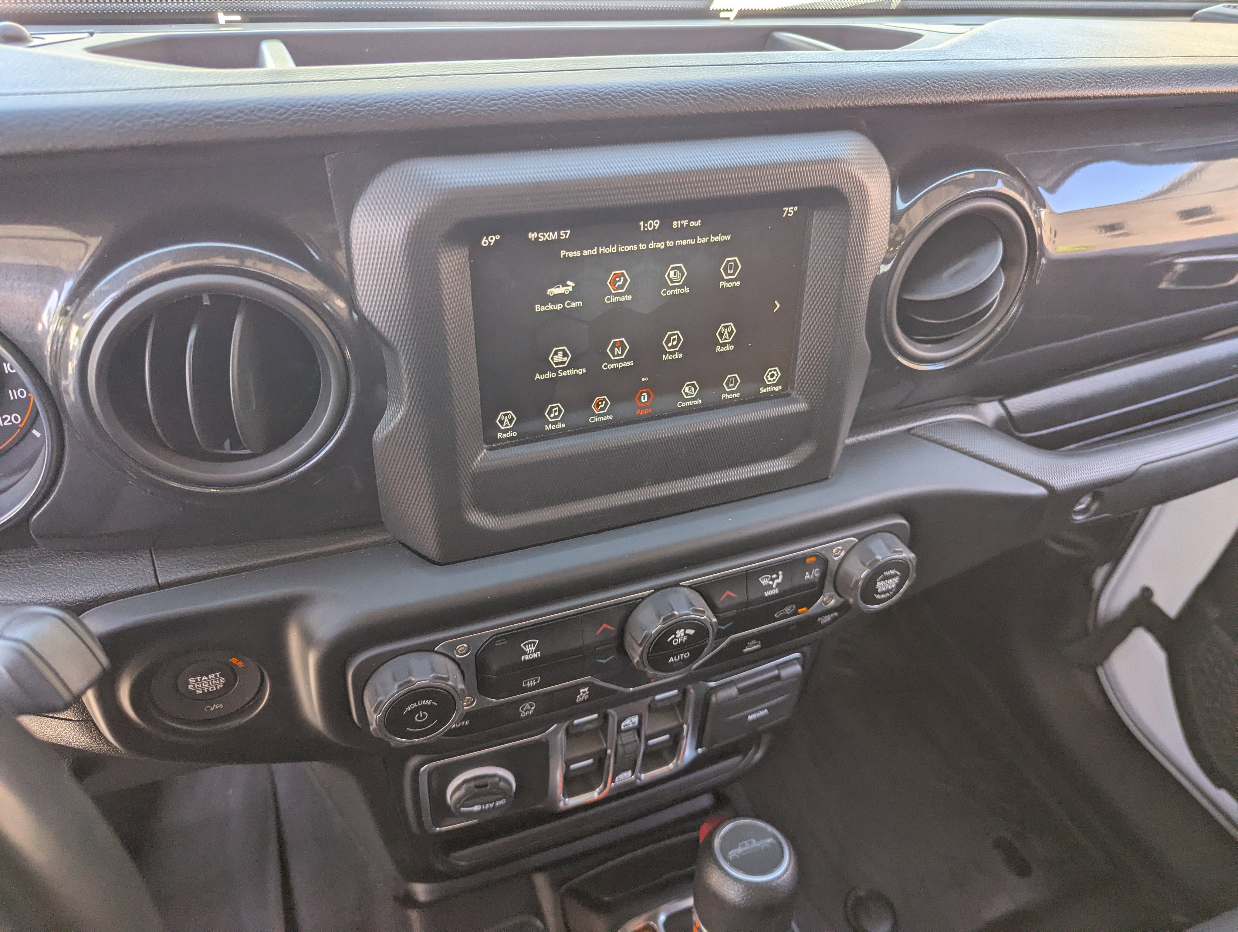 Used 2022 Jeep Gladiator Sport image 24