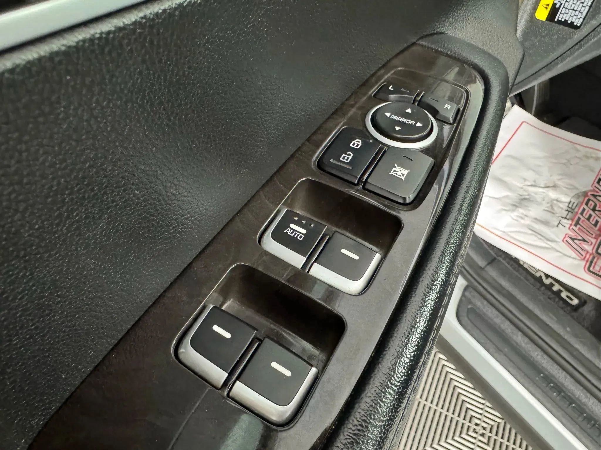 Used 2018 Kia Sorento L image 35