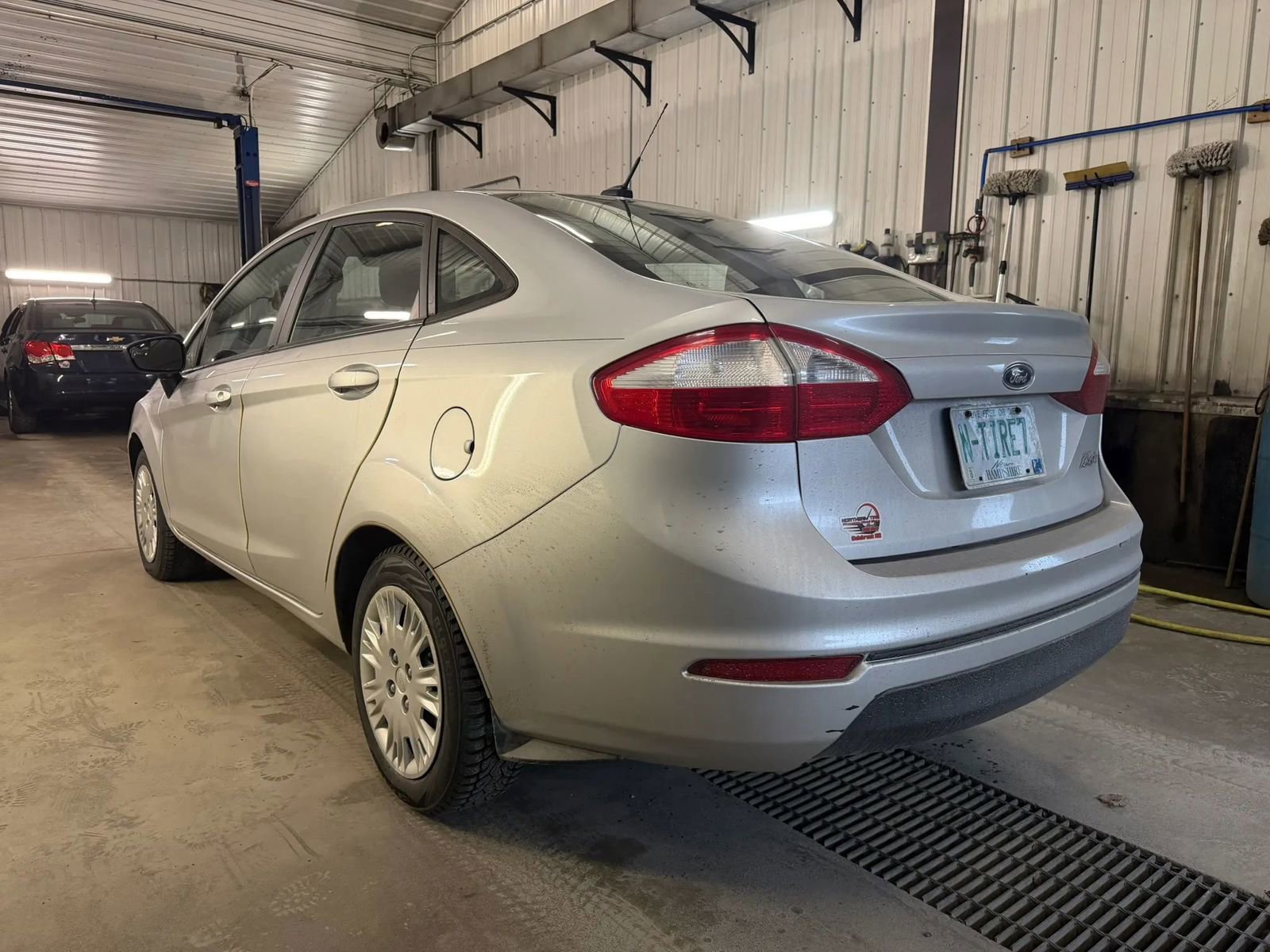 Used 2016 Ford Fiesta S FWD image 4