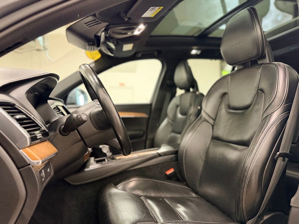 Used 2018 Volvo XC90 T6 Inscription w/ Convenience Package AWD/4WD image 13