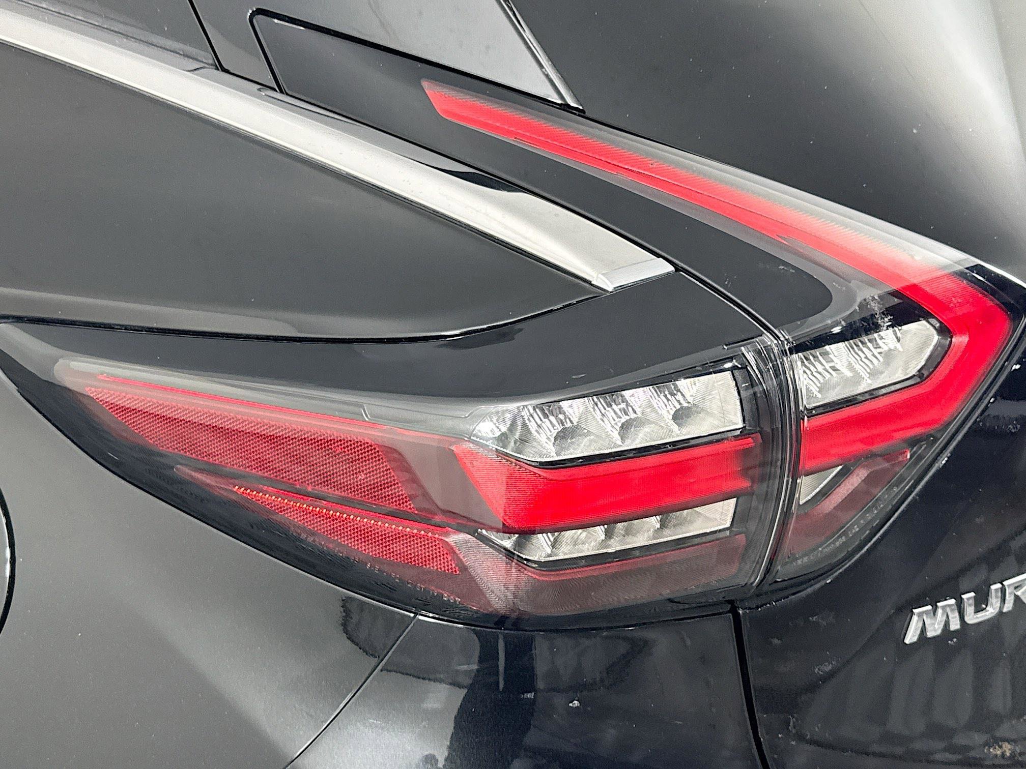 Used 2019 Nissan Murano S image 35