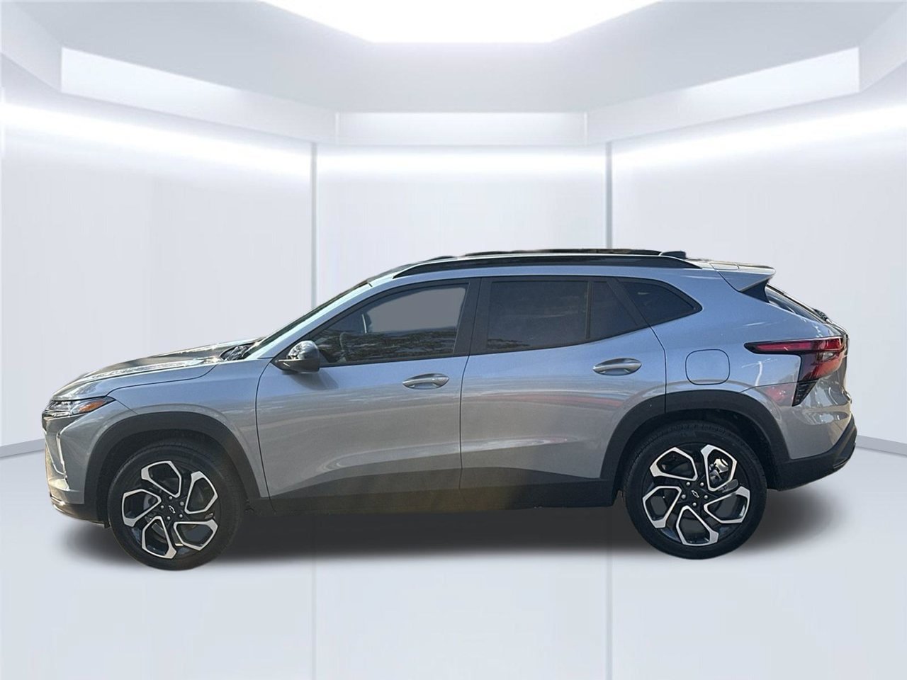 New 2026 Chevrolet Trax RS w/ Driver Confidence Package FWD image 2