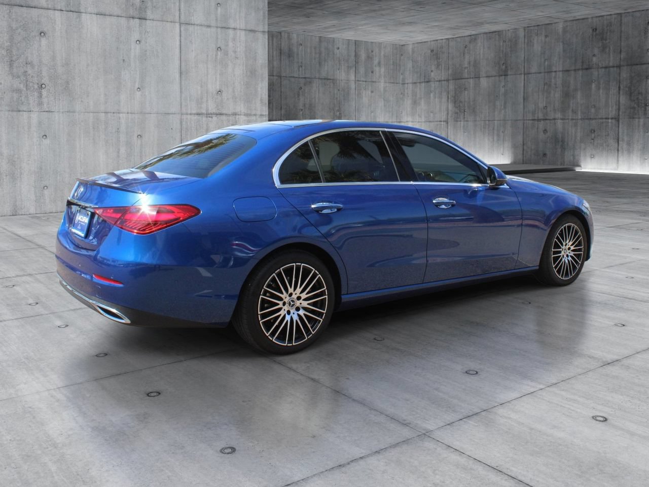 Used 2023 Mercedes-Benz C 300 Sedan image 5