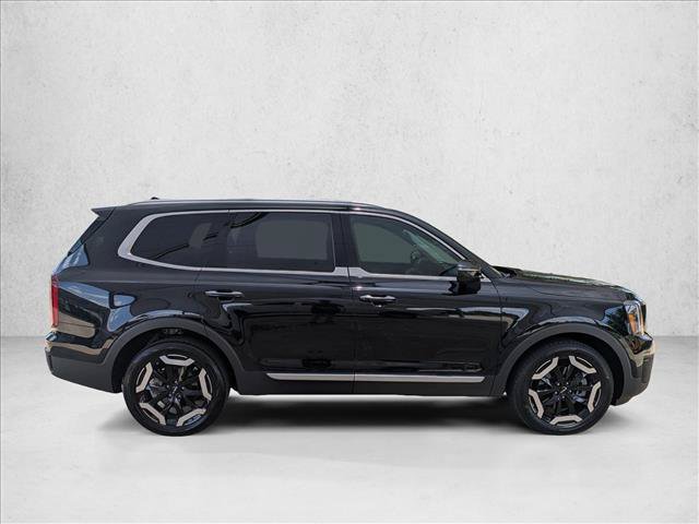 Used 2023 Kia Telluride S w/ S Sunroof Package FWD image 4