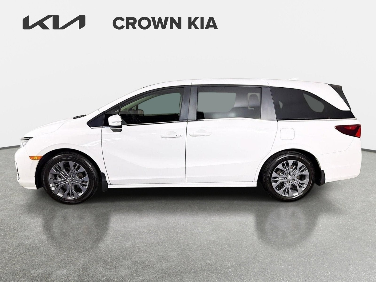 Used 2026 Honda Odyssey Touring image 9