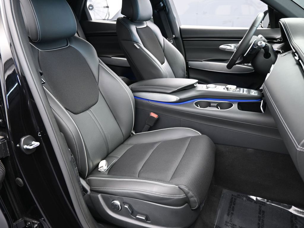 Used 2024 Genesis GV70 2.5T w/ Sport Prestige Package image 54