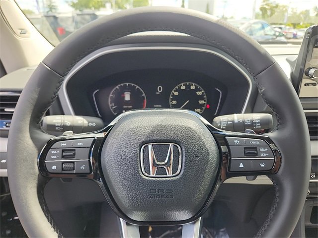 New 2025 Honda Pilot Touring image 19