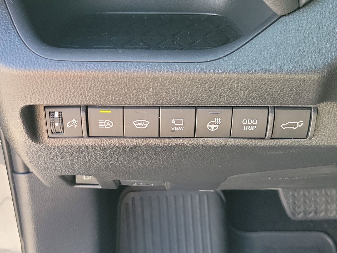 Used 2024 Toyota RAV4 XSE AWD/4WD image 31