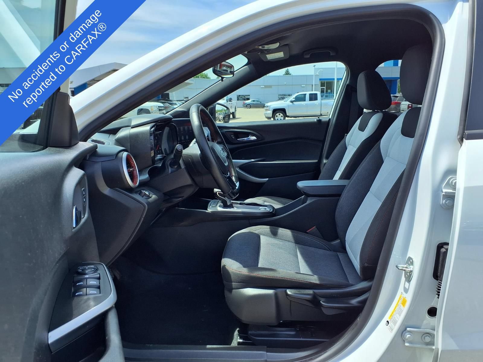 Used 2024 Chevrolet Trax RS w/ Driver Confidence Package FWD image 19