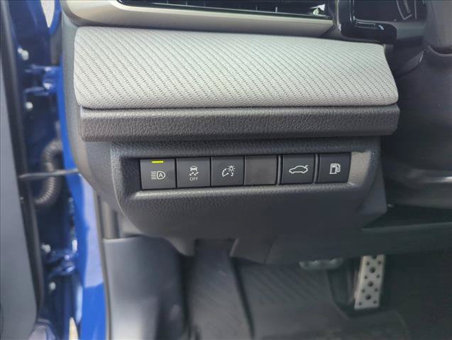 Used 2026 Toyota Camry SE FWD image 16