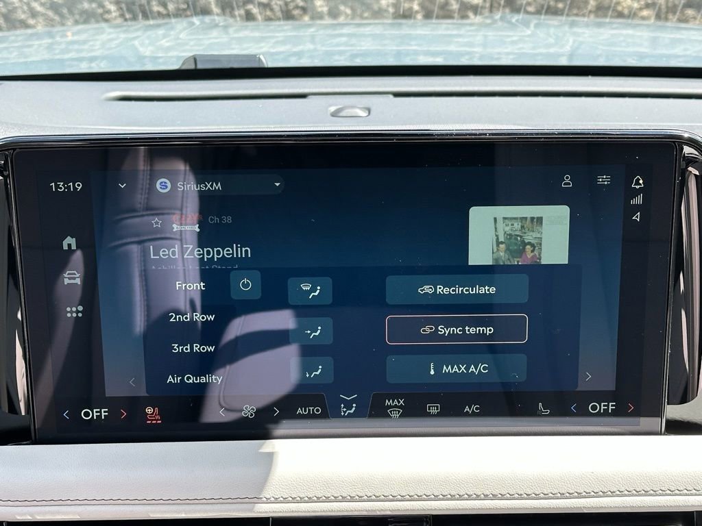 New 2026 Lincoln Aviator Reserve AWD/4WD image 13