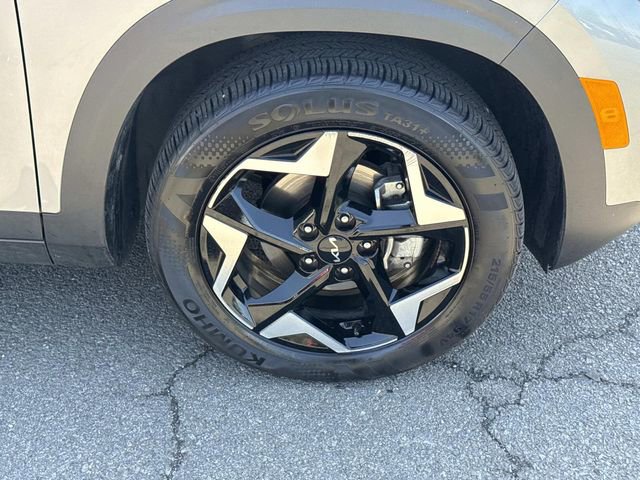 Used 2025 Kia Seltos S FWD image 7