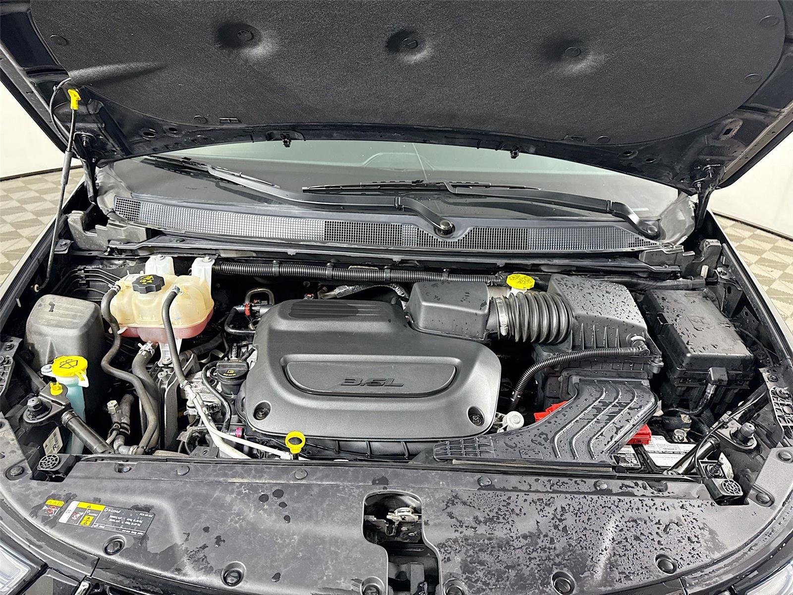 Used 2023 Chrysler Pacifica Touring-L image 23