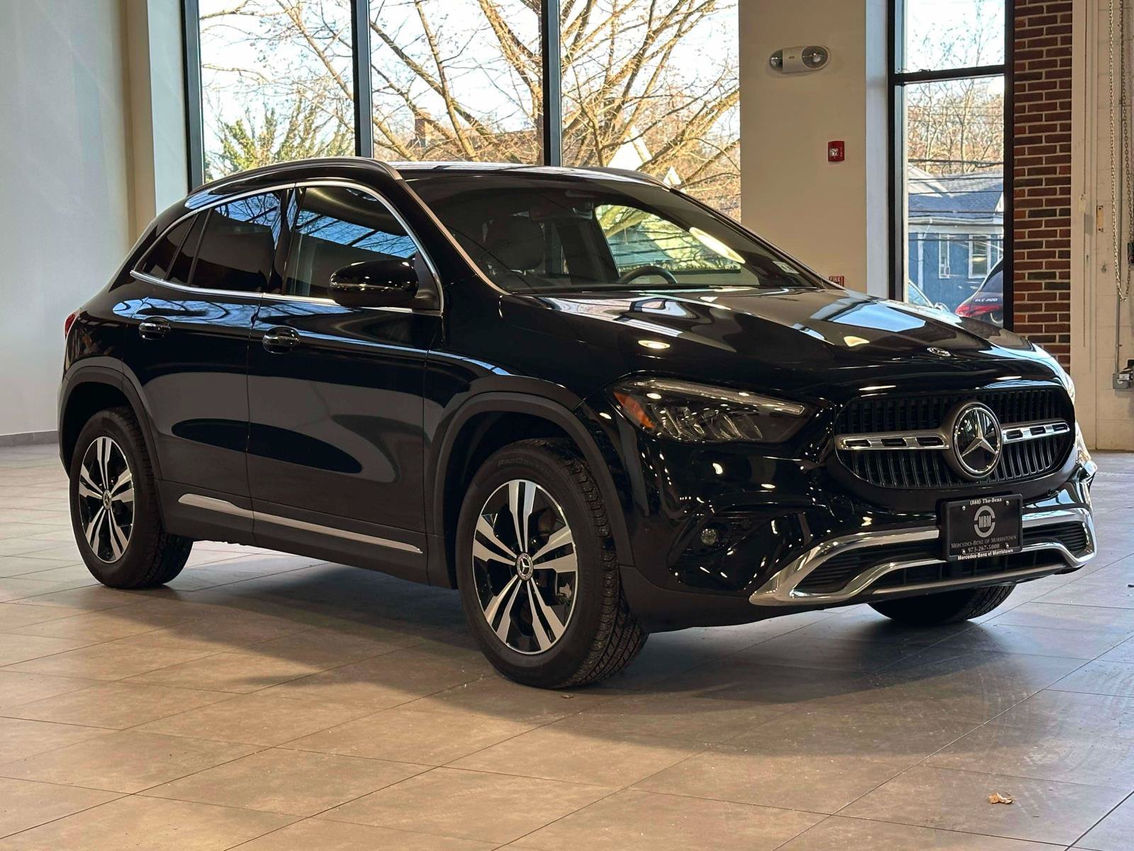Certified 2025 Mercedes-Benz GLA 250 4MATIC image 2