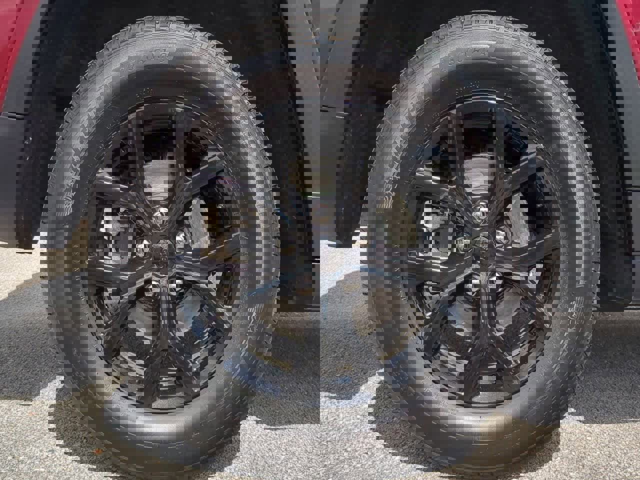 Used 2024 Jeep Grand Cherokee Altitude image 14