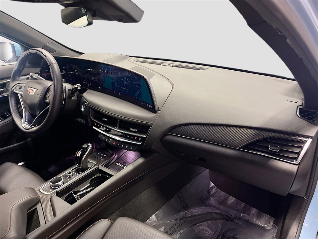 Used 2025 Cadillac CT5 V image 30