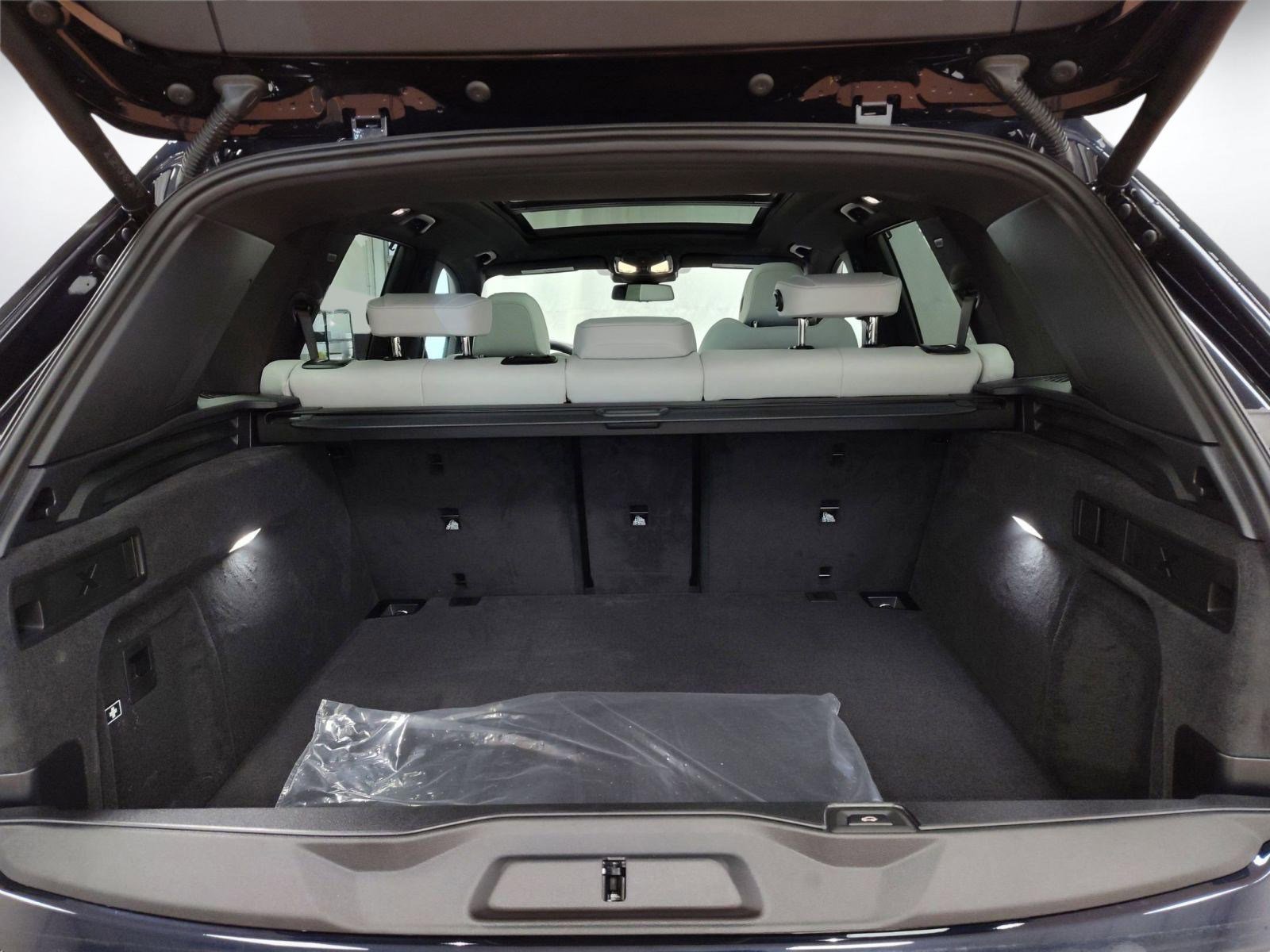Used 2026 BMW X5 xDrive40i w/ Executive Package image 26