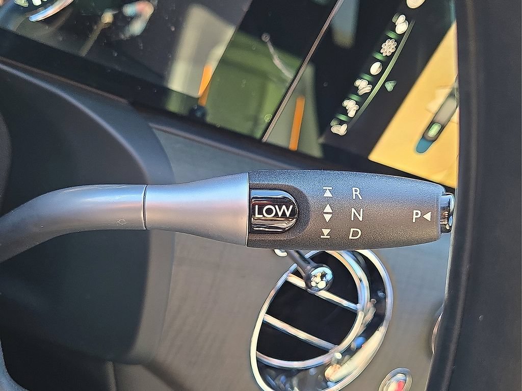 Used 2023 Rolls-Royce Ghost AWD/4WD image 31