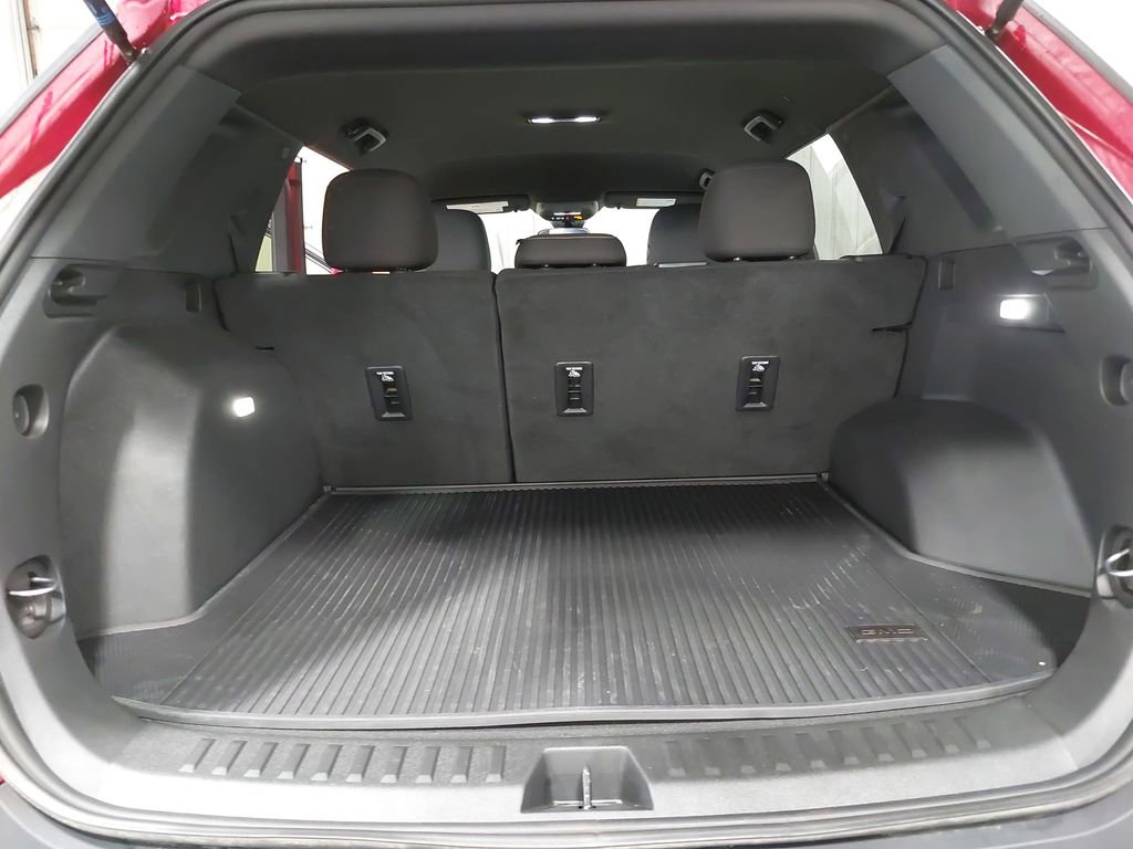 Used 2026 GMC Terrain Elevation w/ LPO, Floor Liner Package image 12