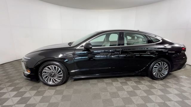 Used 2024 Hyundai Sonata Limited FWD image 9