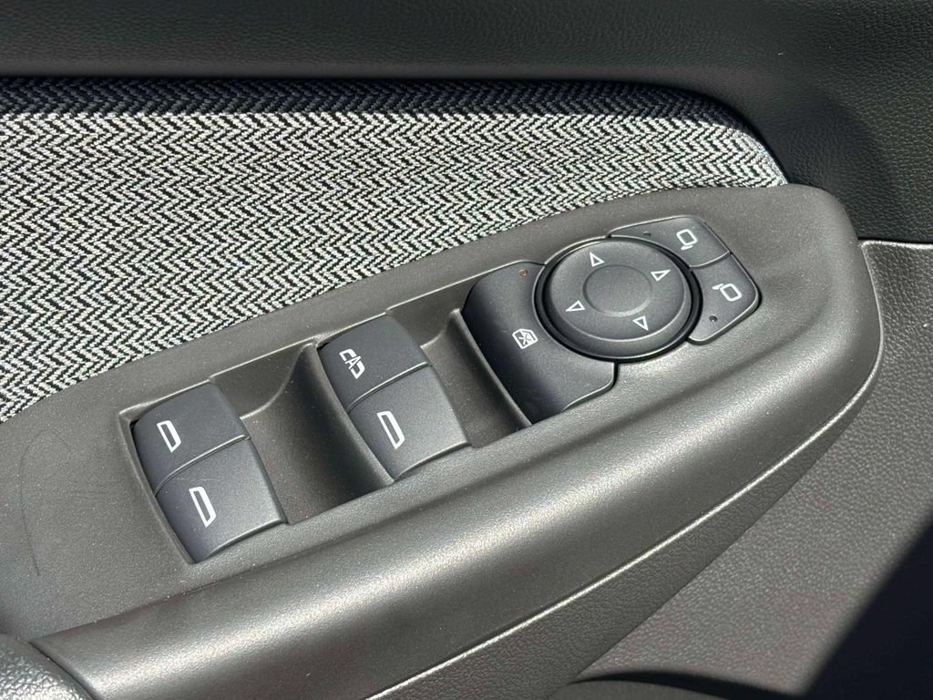 New 2026 Chevrolet TrailBlazer LT w/ LT Cold Weather Package FWD image 8