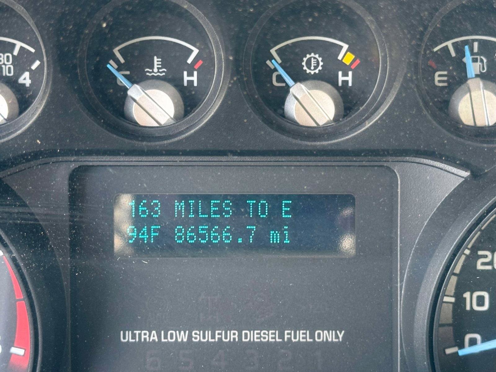 Used 2015 Ford F550 2WD Regular Cab Super Duty image 26