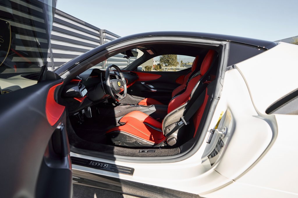 Used 2022 Ferrari SF90 Stradale image 39