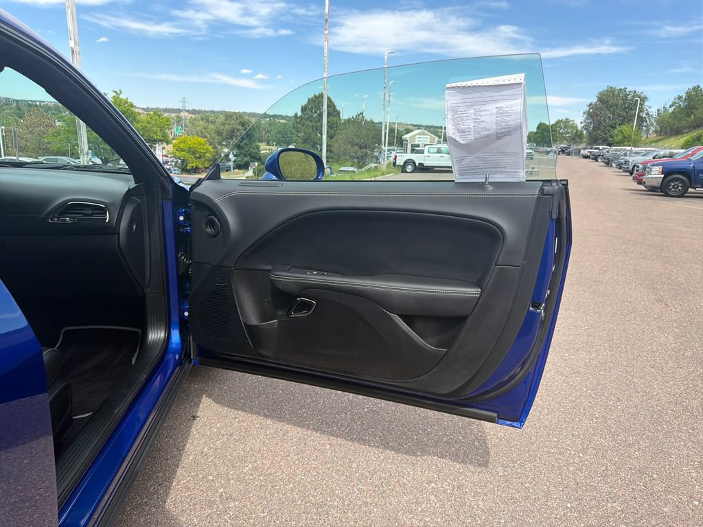 Used 2022 Dodge Challenger SRT Hellcat RWD image 33