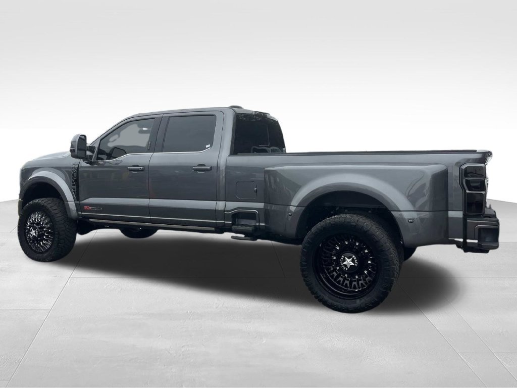 Used 2024 Ford F450 Platinum w/ FX4 Off-Road Package AWD/4WD image 8