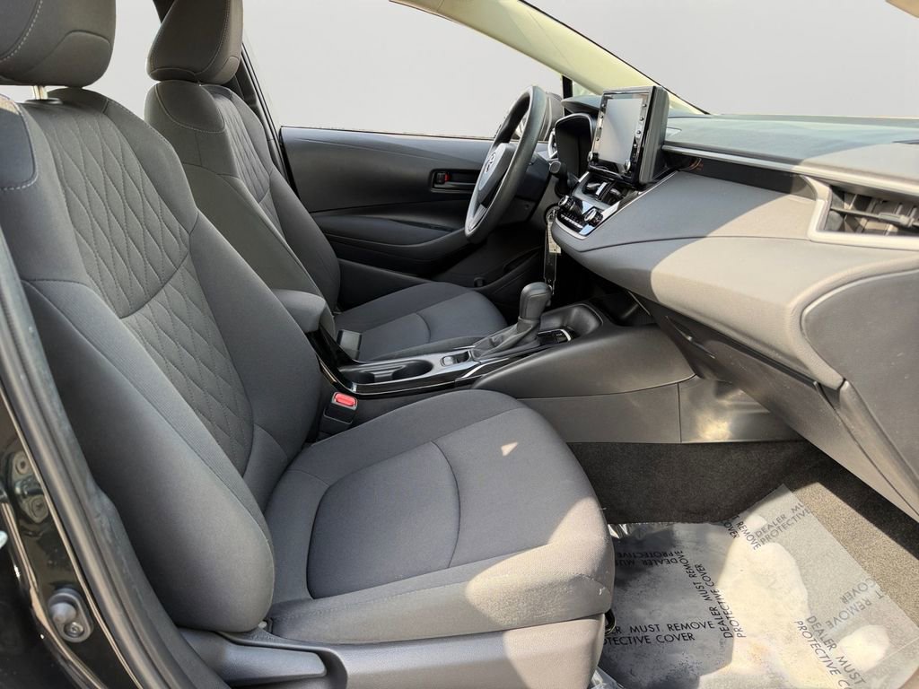 Used 2022 Toyota Corolla LE image 8