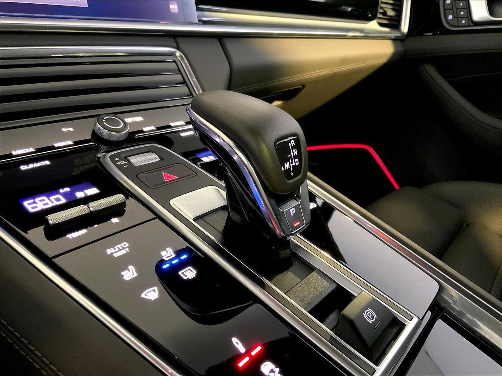 Certified 2023 Porsche Panamera 4S image 17