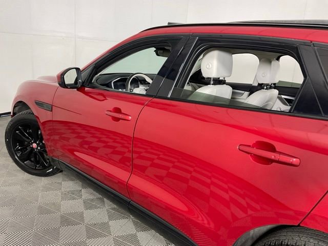 Used 2022 Jaguar F-PACE S image 35
