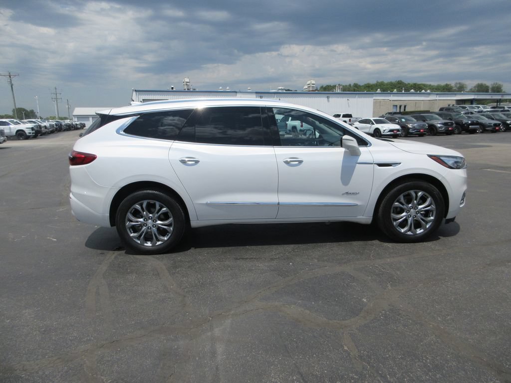 Certified 2021 Buick Enclave Avenir w/ Avenir Technology Package AWD/4WD image 4