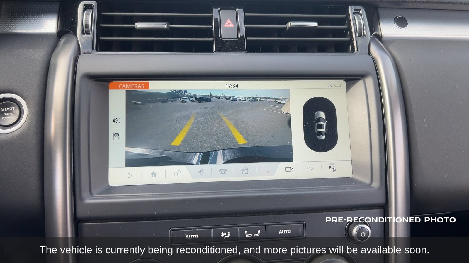 Used 2020 Land Rover Discovery Landmark AWD/4WD image 17