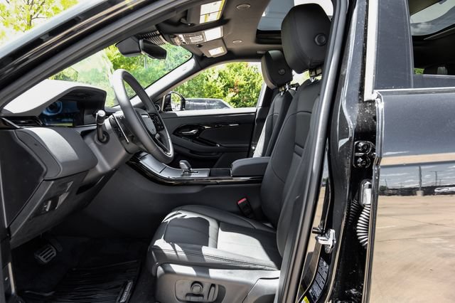 New 2026 Land Rover Range Rover Evoque S AWD/4WD image 3