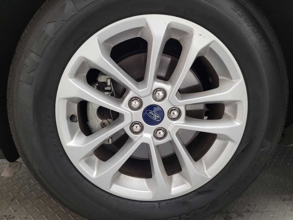 Used 2020 Ford Escape SE FWD image 31