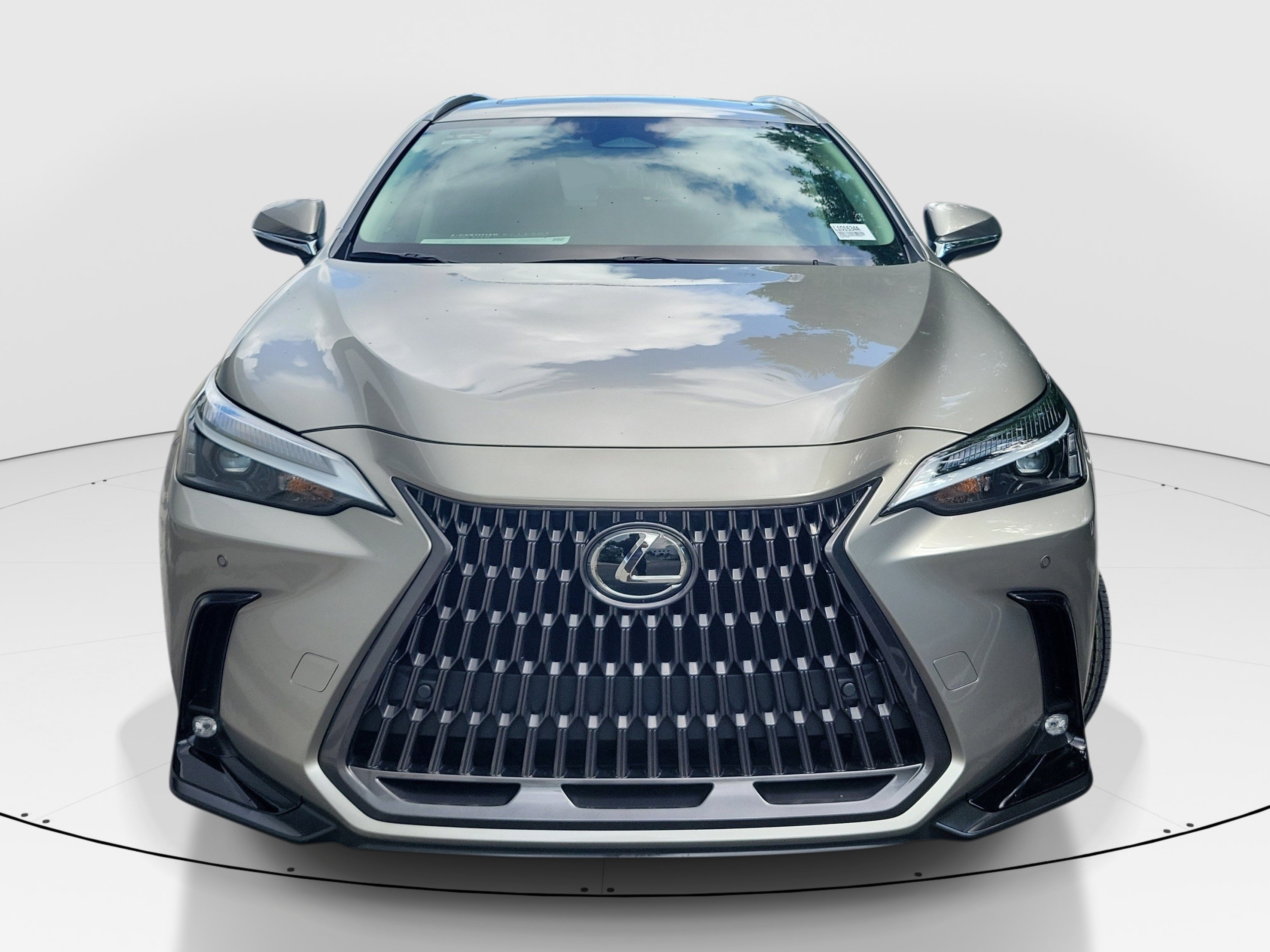 Certified 2024 Lexus NX 250 FWD w/ Towing Package (2000 Lbs) image 2