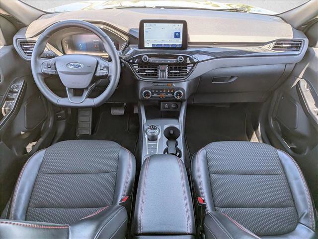 Used 2025 Ford Escape ST-Line image 18