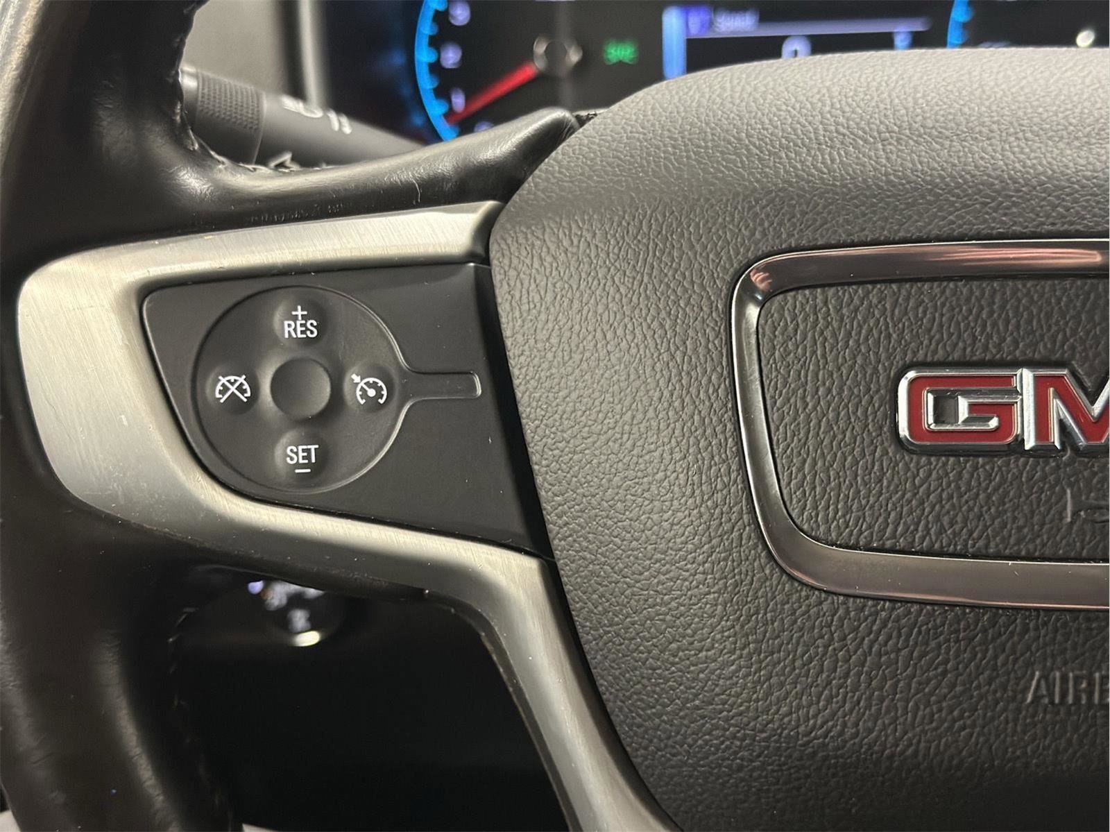 Certified 2018 GMC Canyon SLE w/ SLE Convenience Package image 13