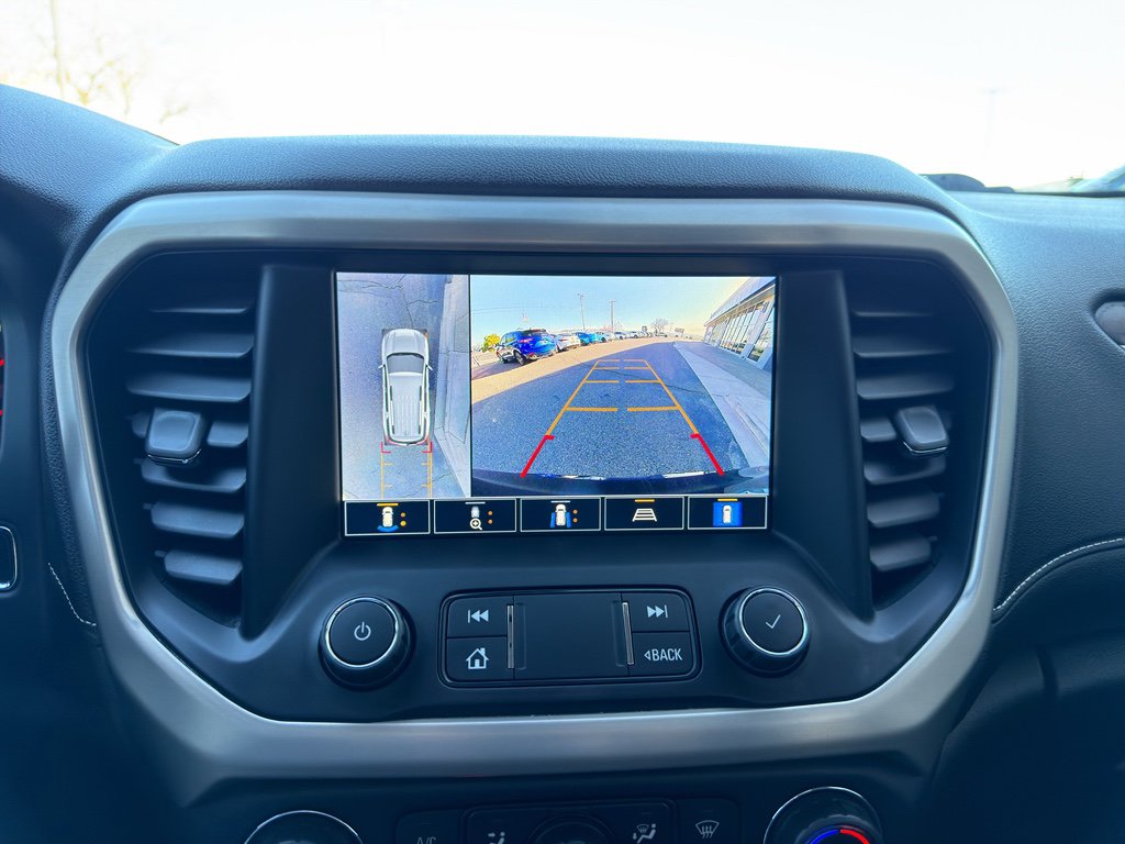 Used 2021 GMC Acadia Denali w/ Denali Technology Package image 10